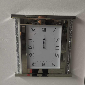 Classic Diamond Crushed Glass Mirrored Silent Wall Clock with an Elegant, Luxurious Look for Perfect Decoration in Classic Silver Colour