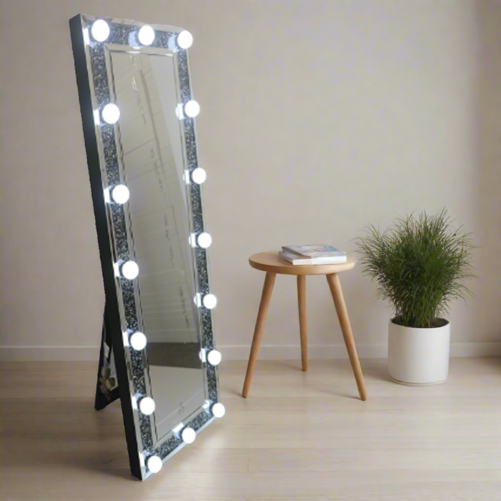 Silver Mirrored Glass Diamond Crushed Free Standing Mirror with LED lights
